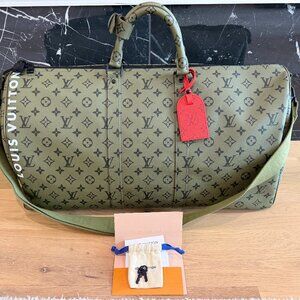 New Louis Vuitton Keepall Bandouliere 55 Khaki Green/Vermillion Red M23963